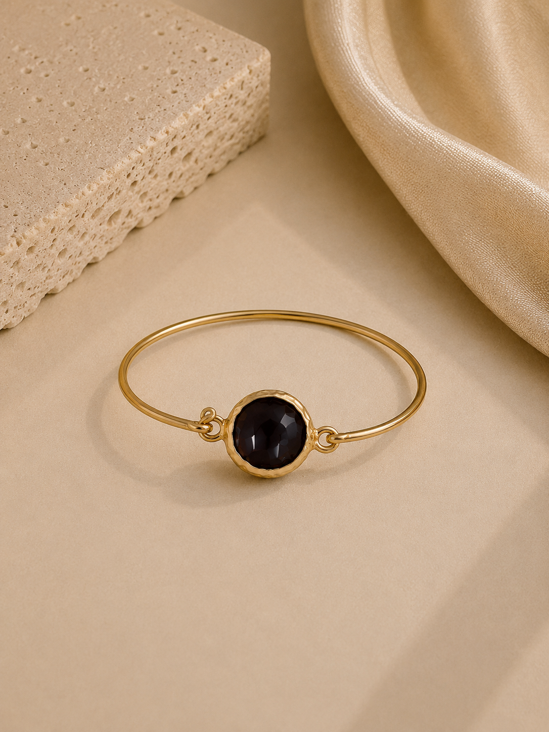 Brazalete Noctis.