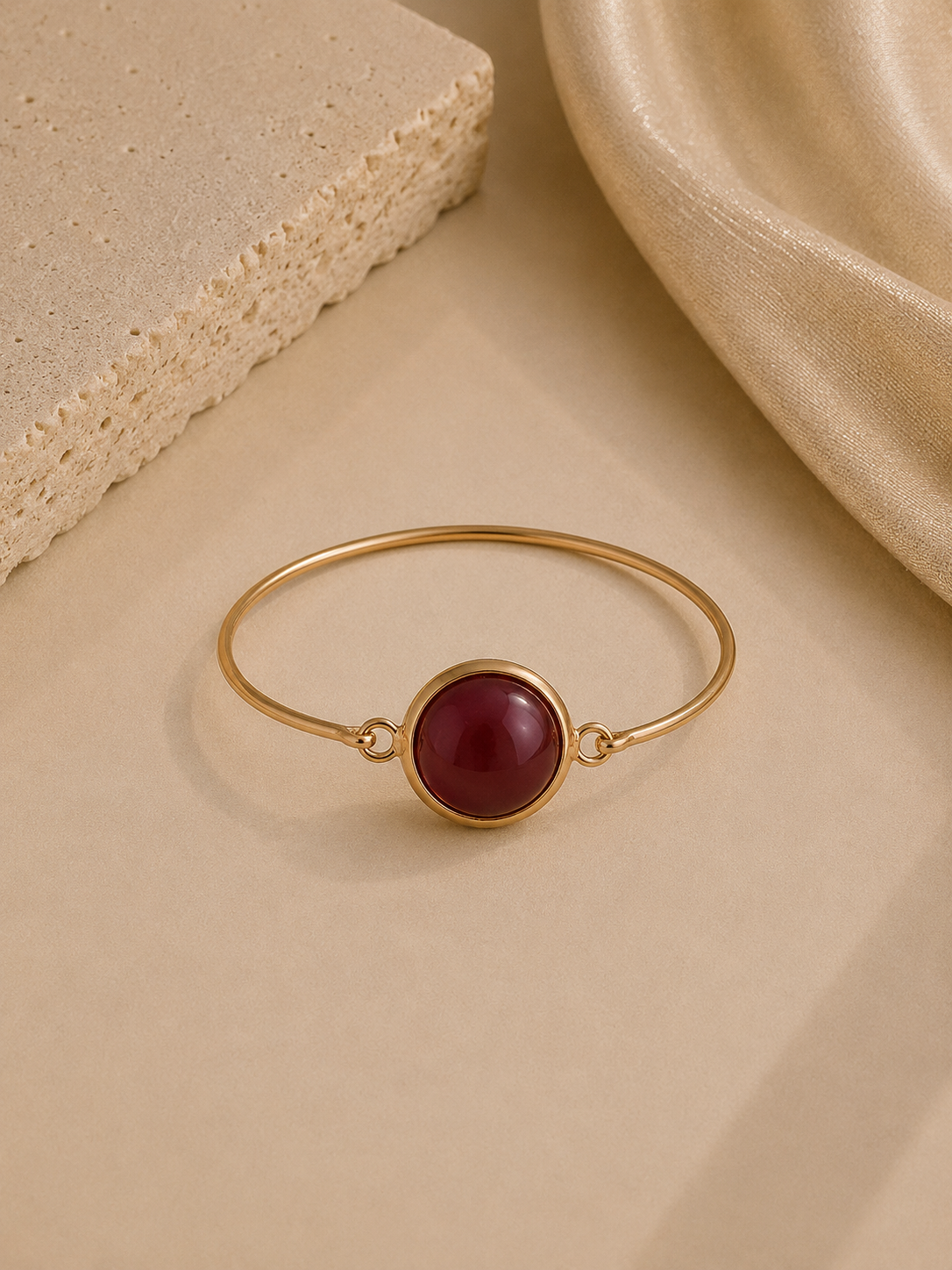 Brazalete Granate.