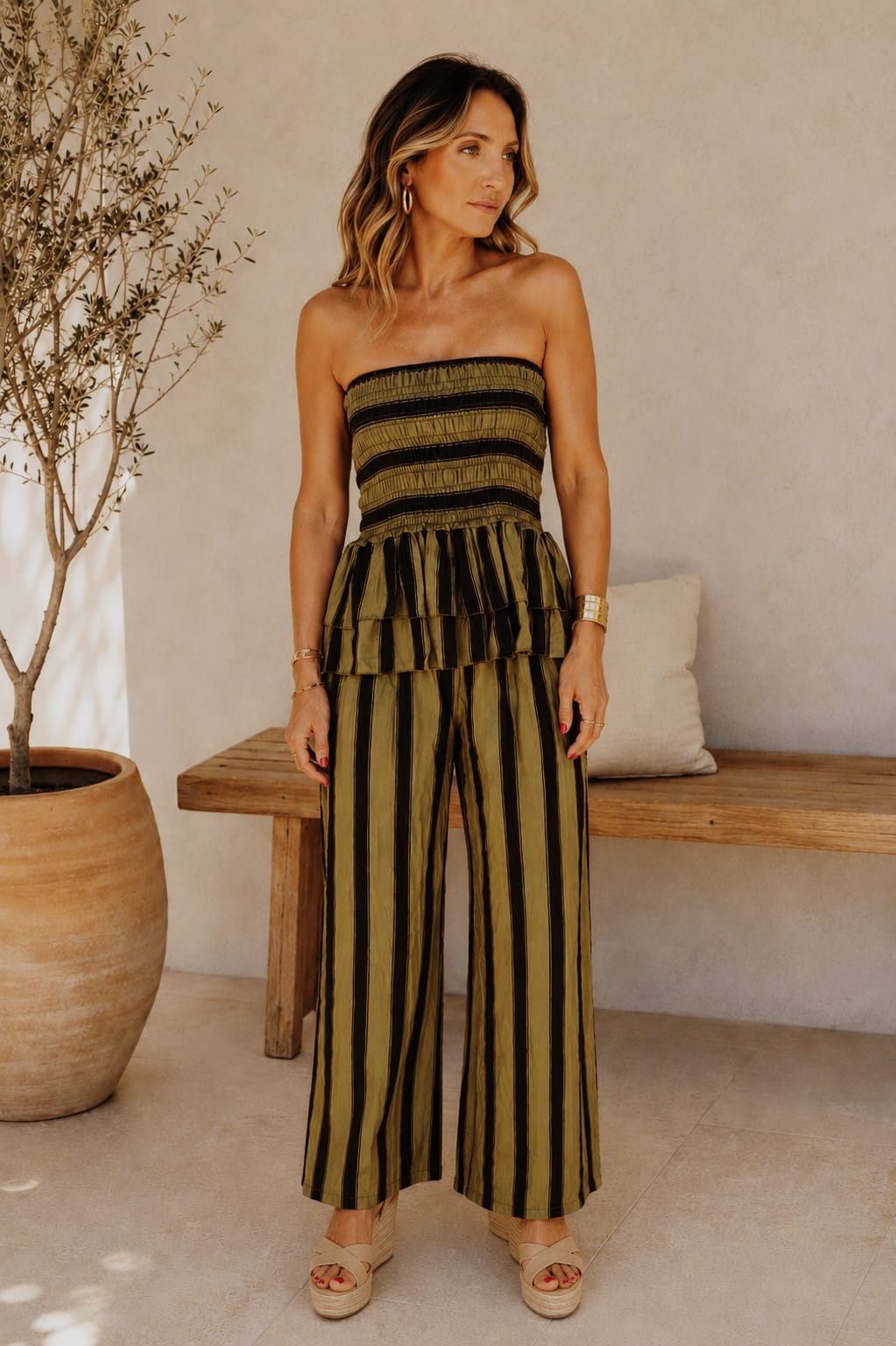 Conjunto Selva Chic. Pistacho y Marrón.