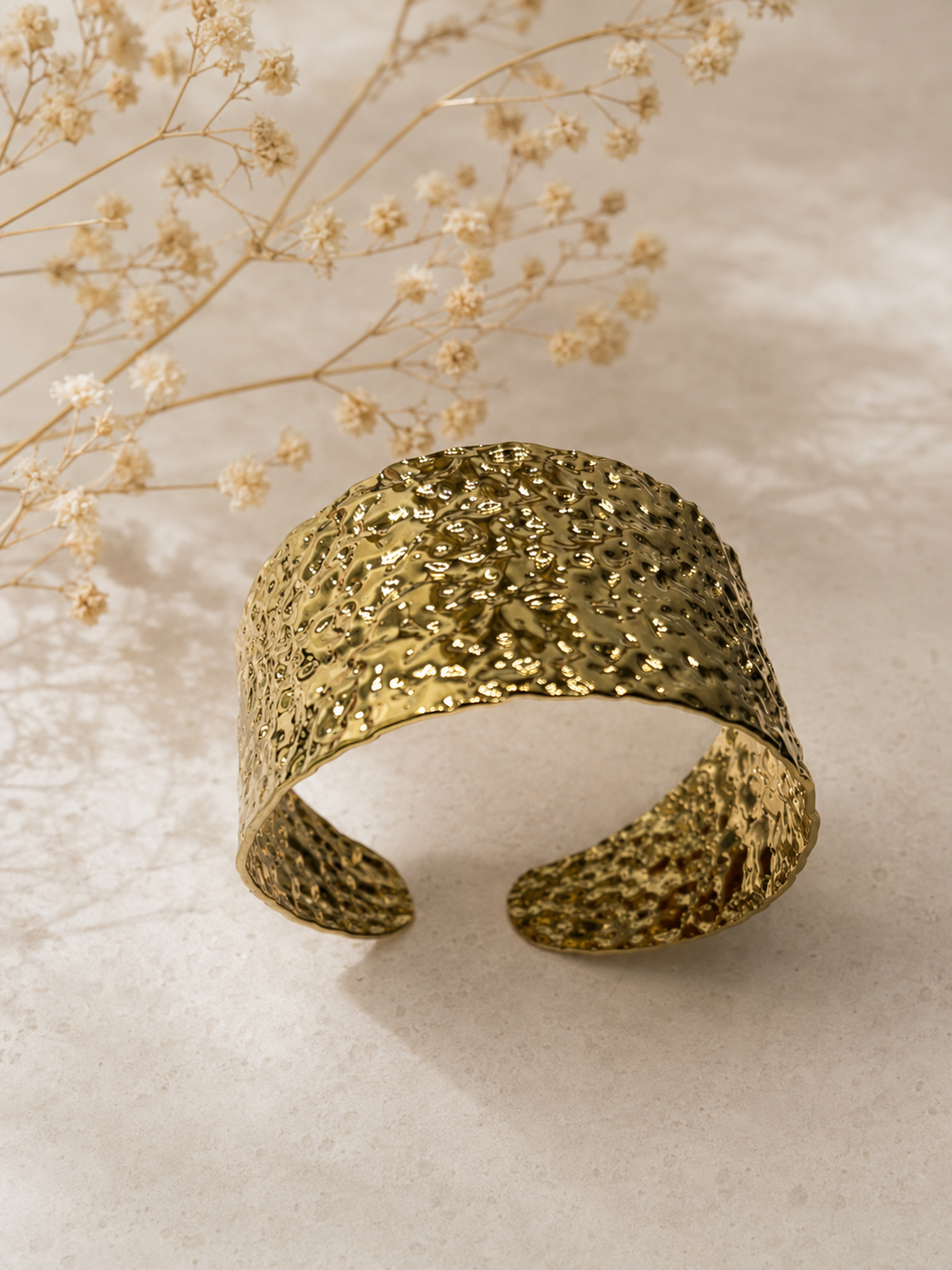 Brazalete Petra Doré.
