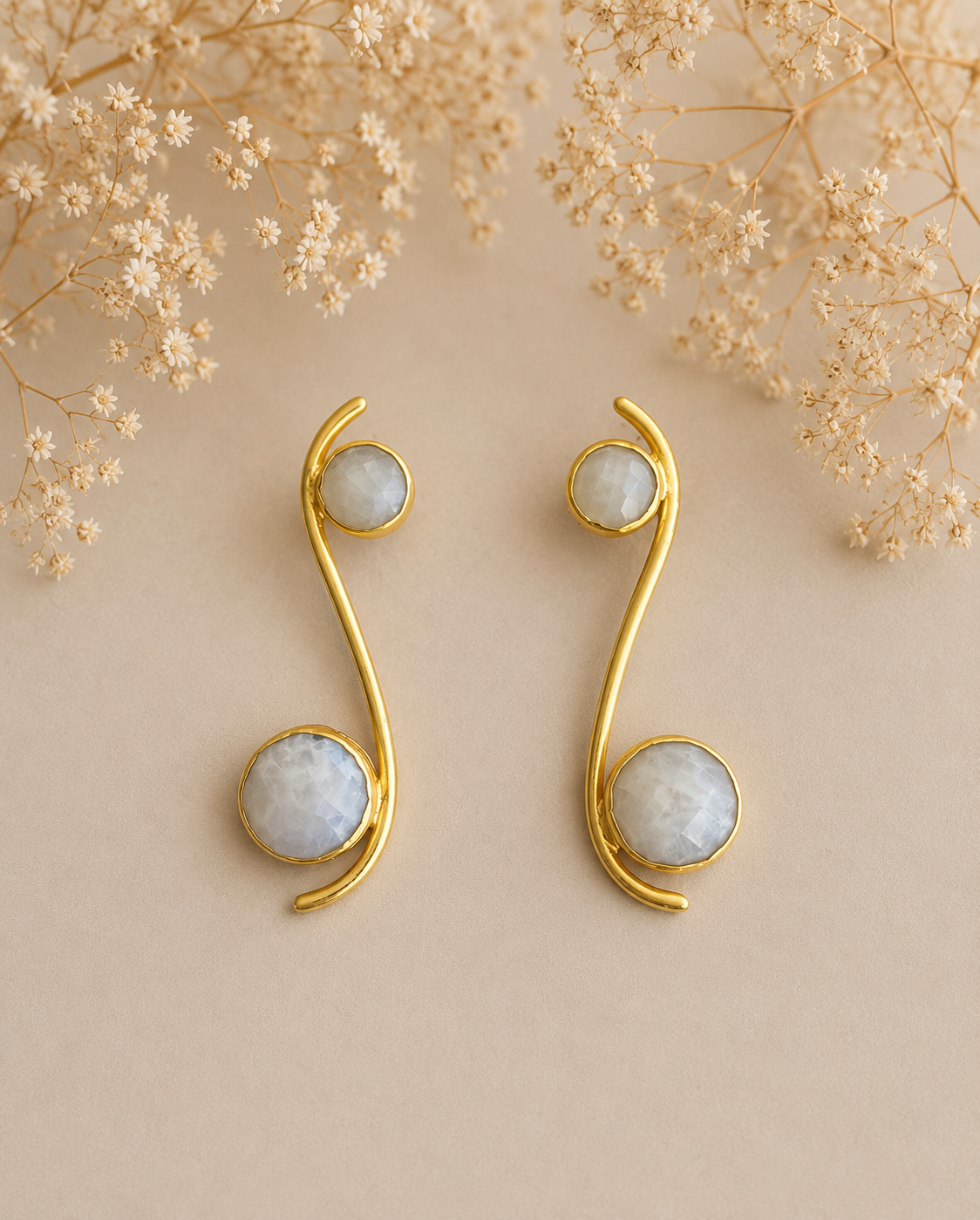 Pendientes Zanzíbar. Blanco Nacarado.