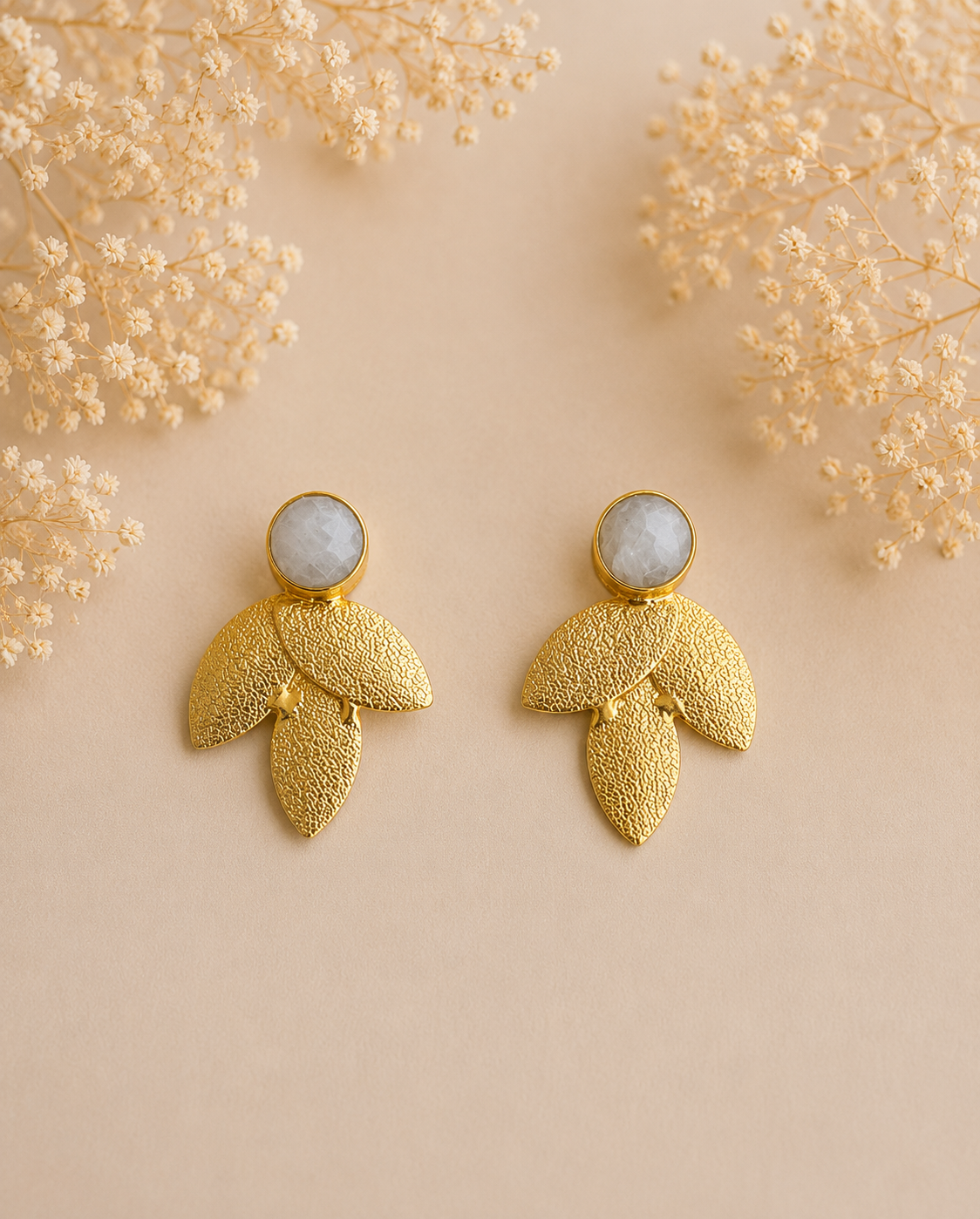 Pendientes Shiraz. Blanco naracado.