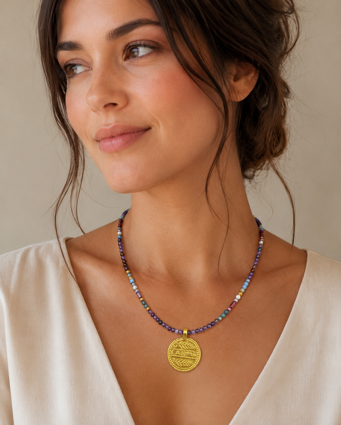 Collar Carmo.