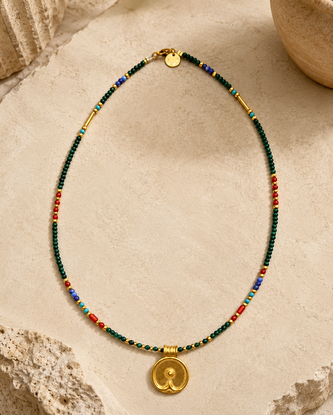 Collar Umbo.