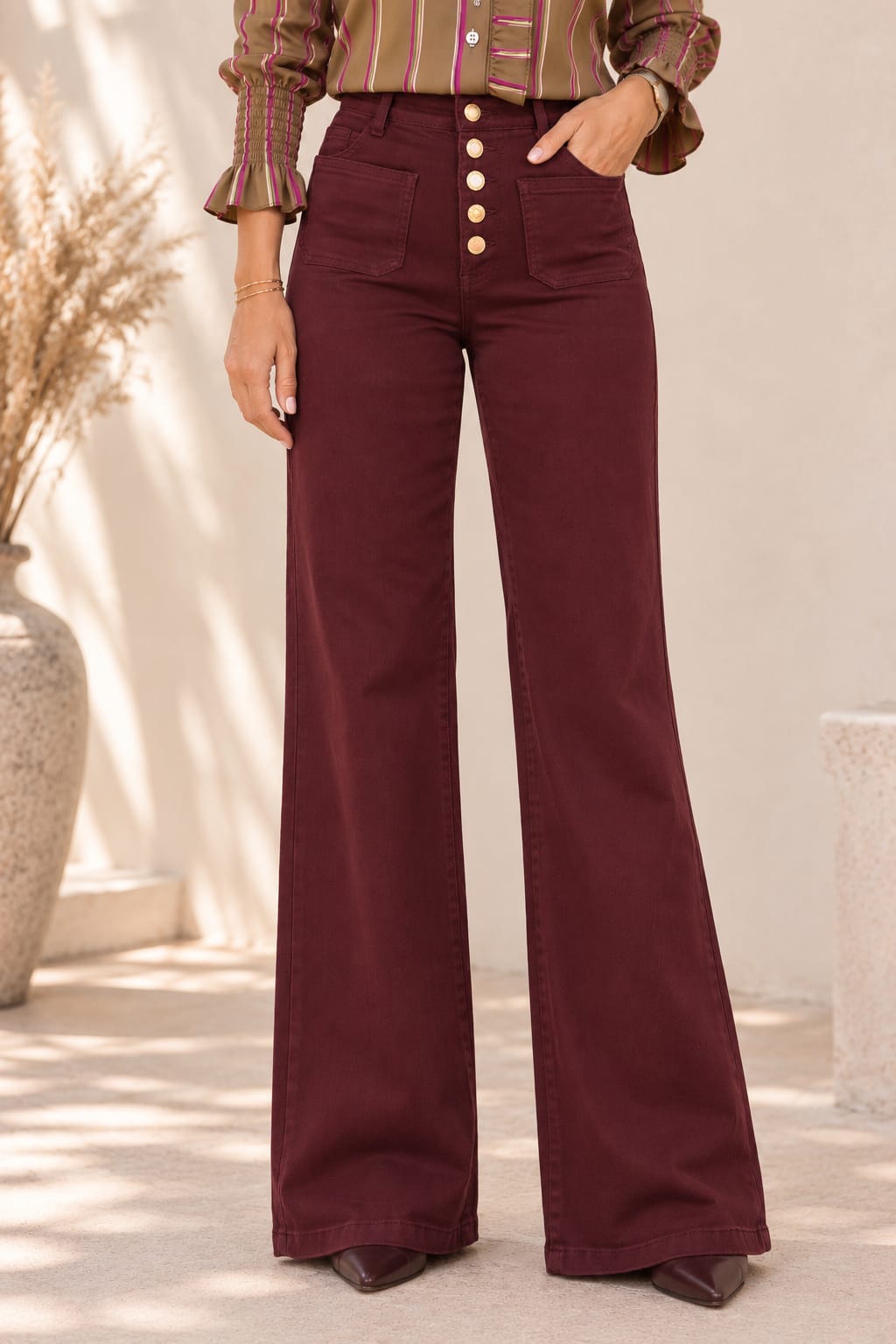Pantalón Vaquero Alana. Burdeos. Talla S.