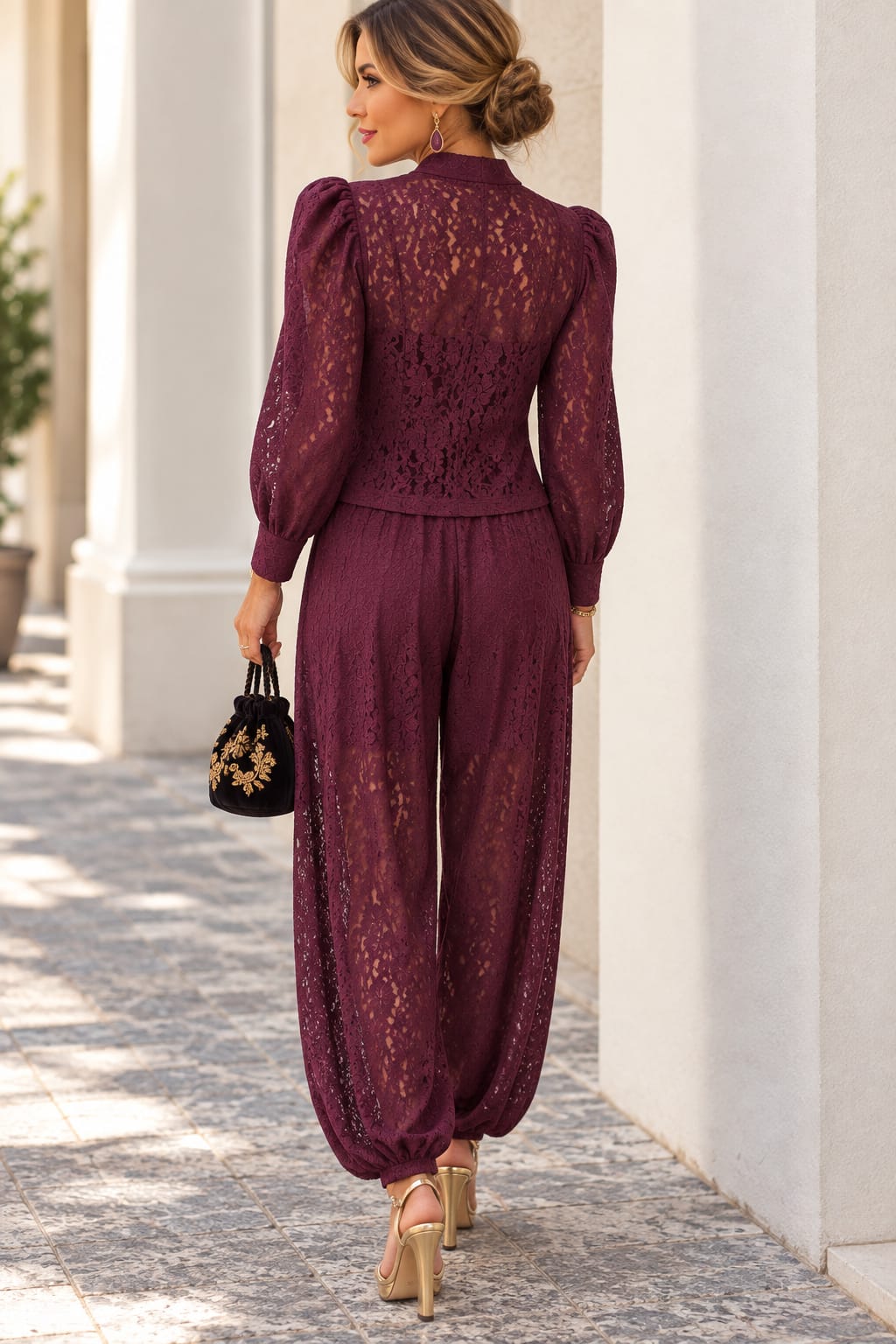 Conjunto Leonor. Berenjena.