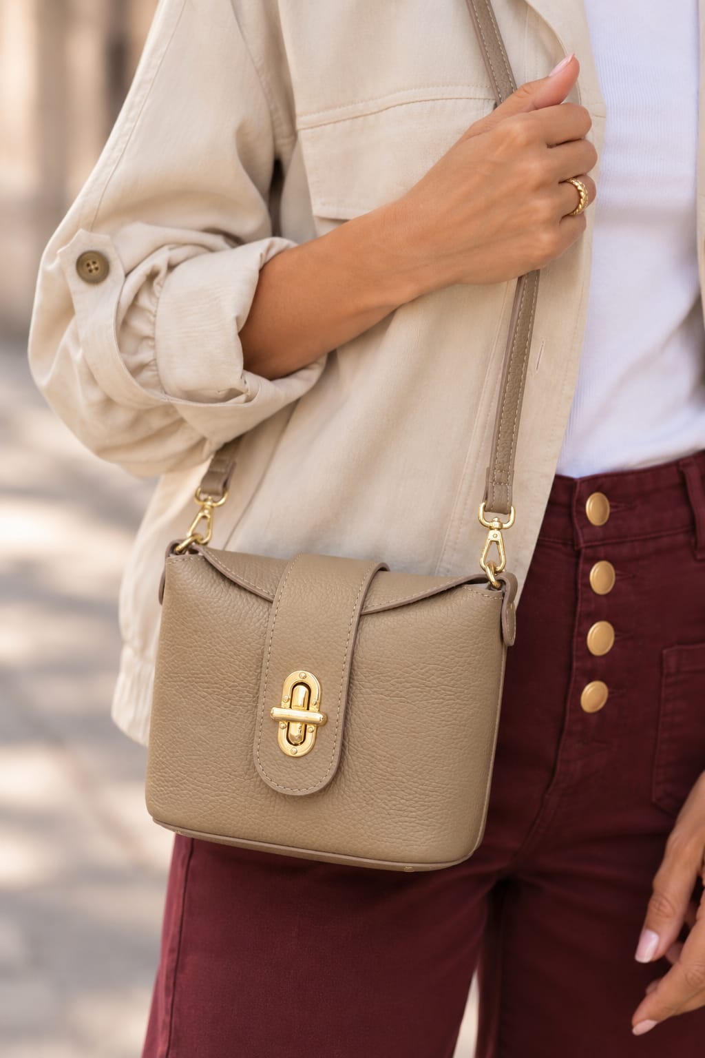 Bolso Bandolera Elvira. Beige Tostado.