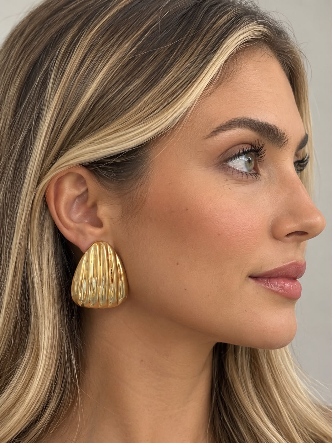 Pendientes Alessia. Dorados.