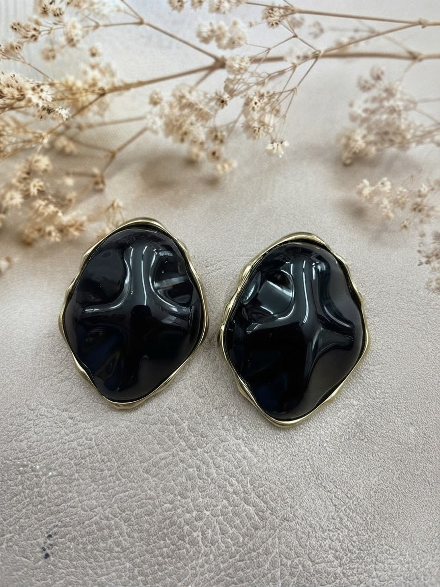 Pendientes Fiorella. Negro y Dorado.