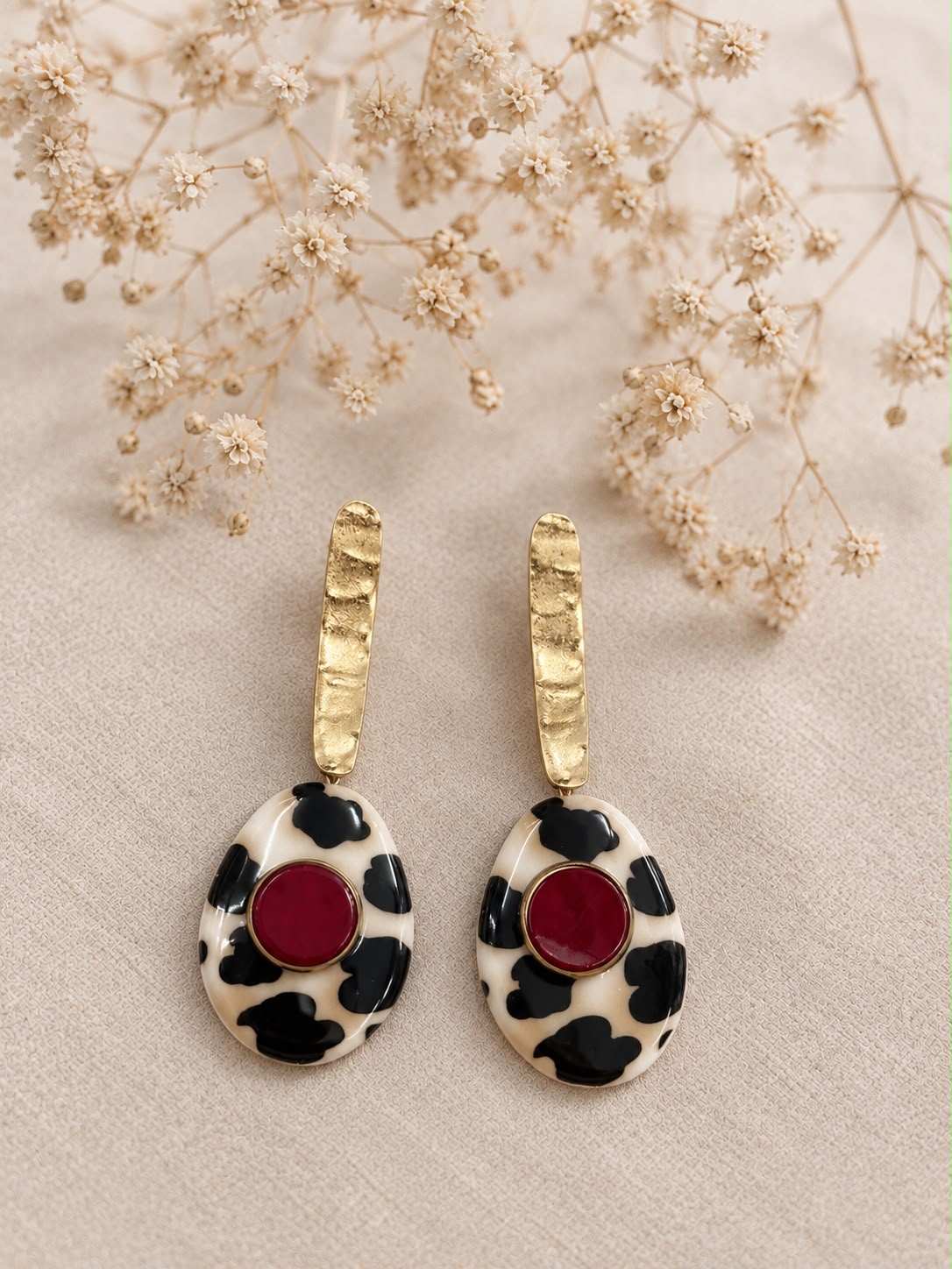 Pendientes Vittoria. Marfil, Negro, Burdeos y Dorado.