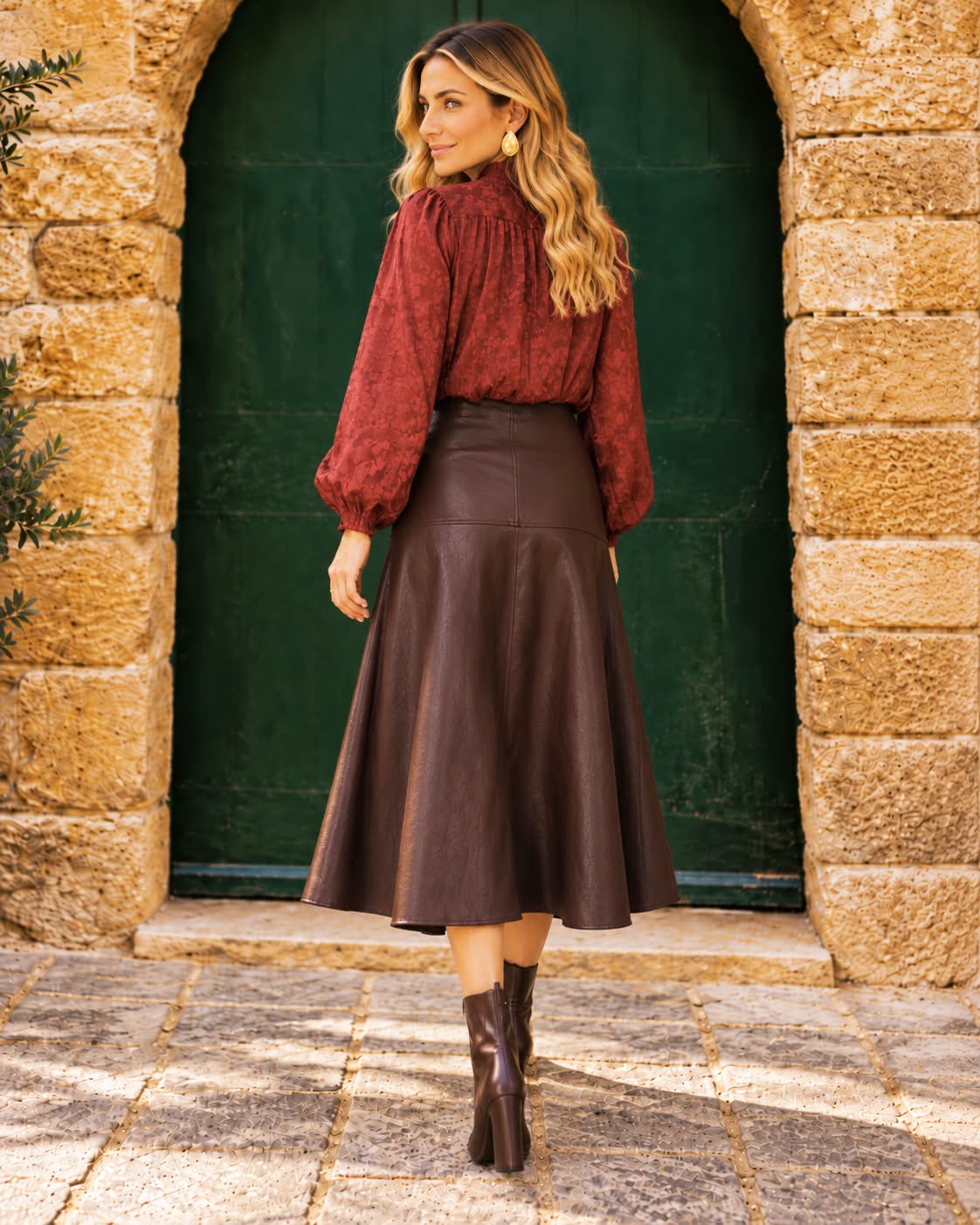 Blusa Gemma. Estampado animal print color Teja.